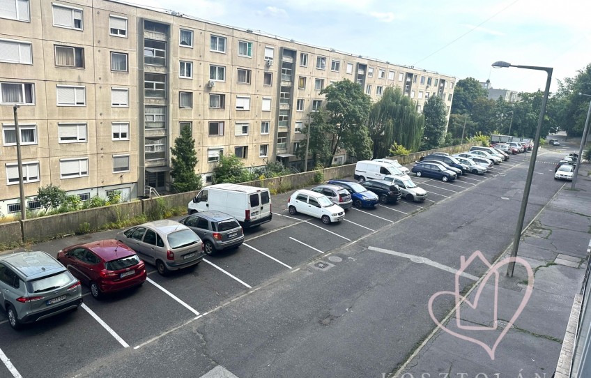 Miskolc Eladó Lakás Áfonyás utca