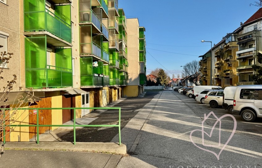 Miskolc Eladó Lakás Szentpéteri kapu
