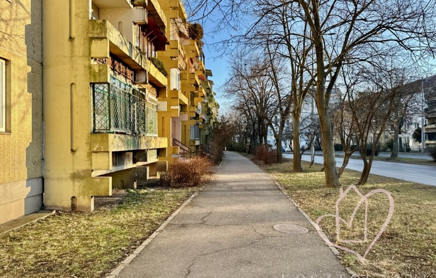 Miskolc Eladó Lakás Szentpéteri kapu