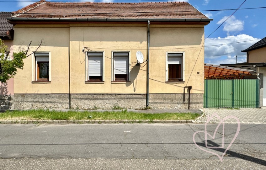 Miskolc Eladó Ház Pázsit utca