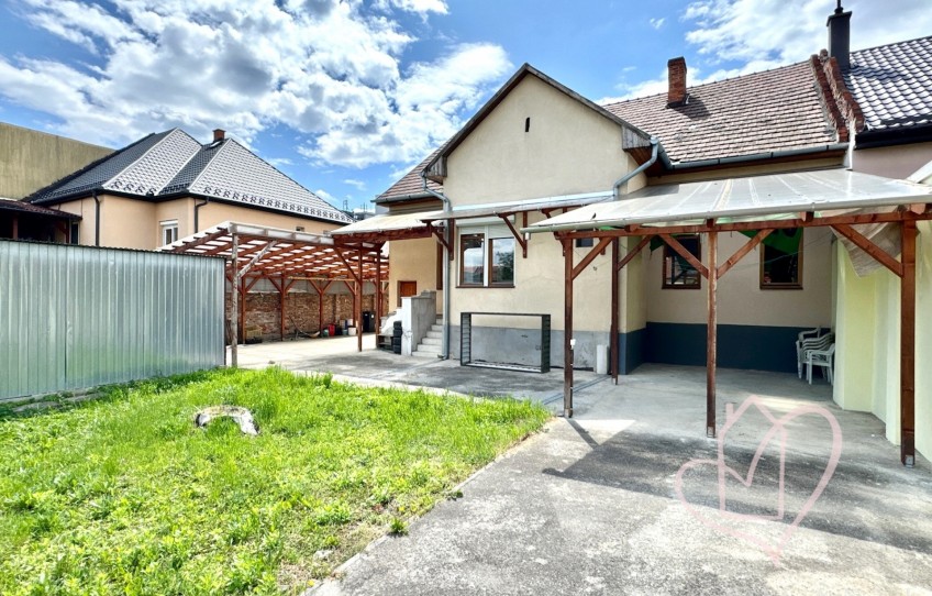 Miskolc Eladó Ház Pázsit utca