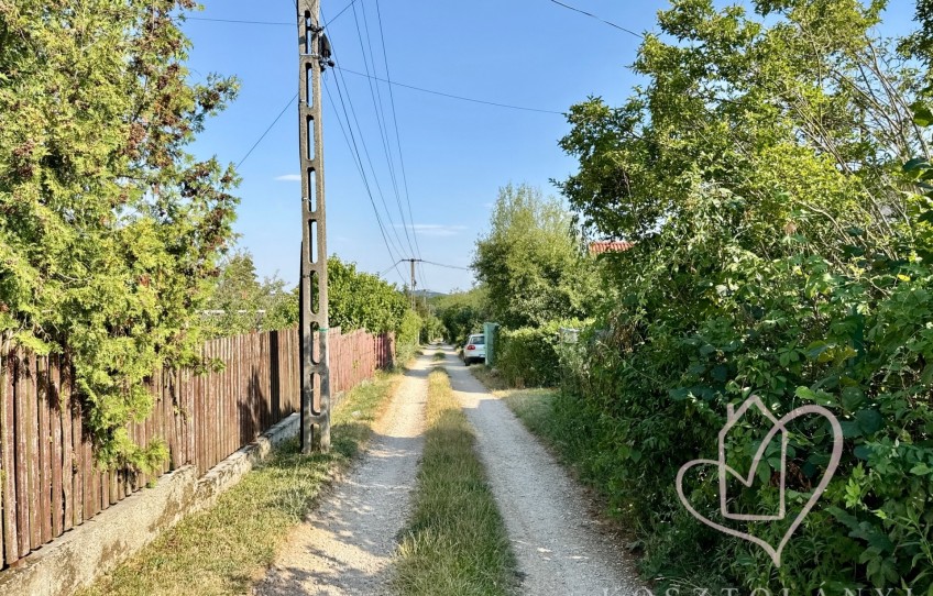 Miskolc Eladó Nyaraló Alma utca