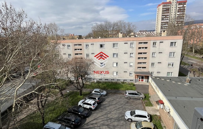 Pécs Eladó Lakás Veress Endre utca