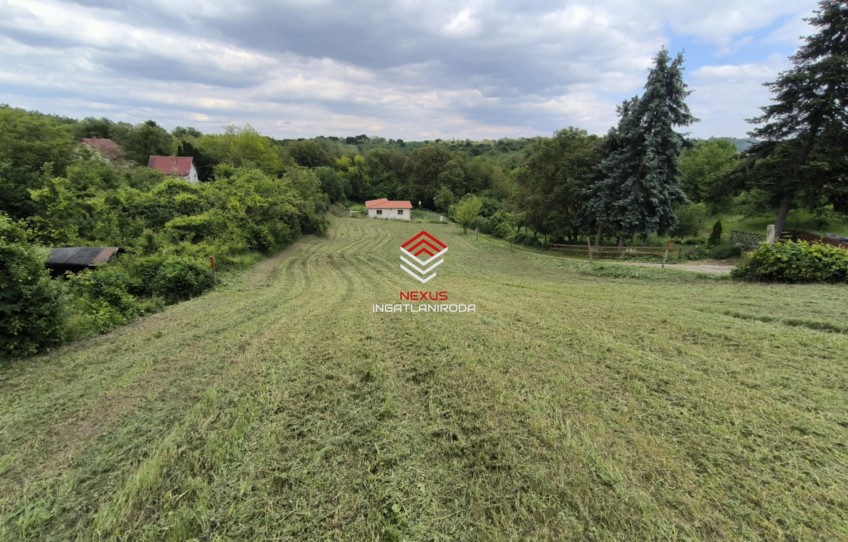 Keszü Eladó Telek
