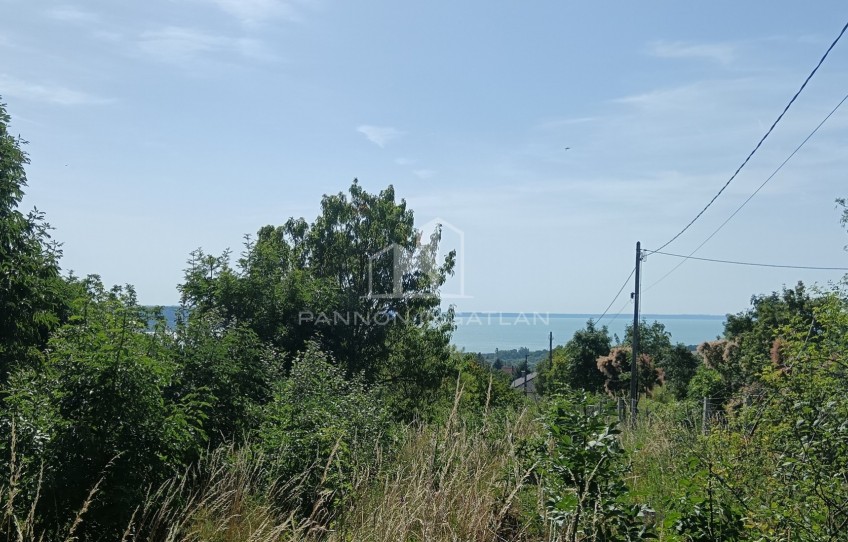 Balatonalmádi Eladó Telek