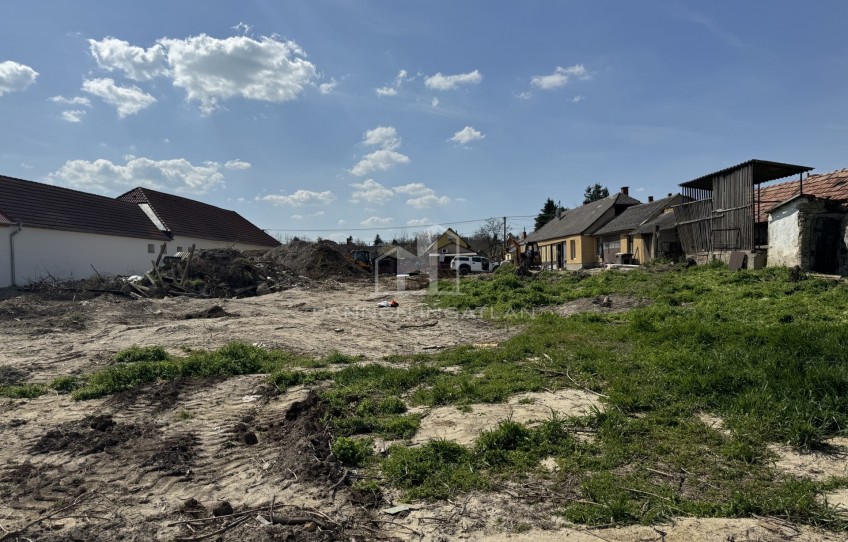 Csajág Eladó Telek