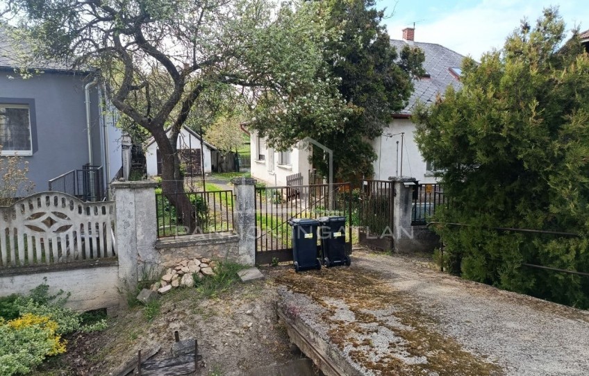 Úrkút Eladó Ház