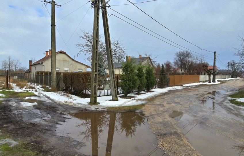 Abony Eladó Telek