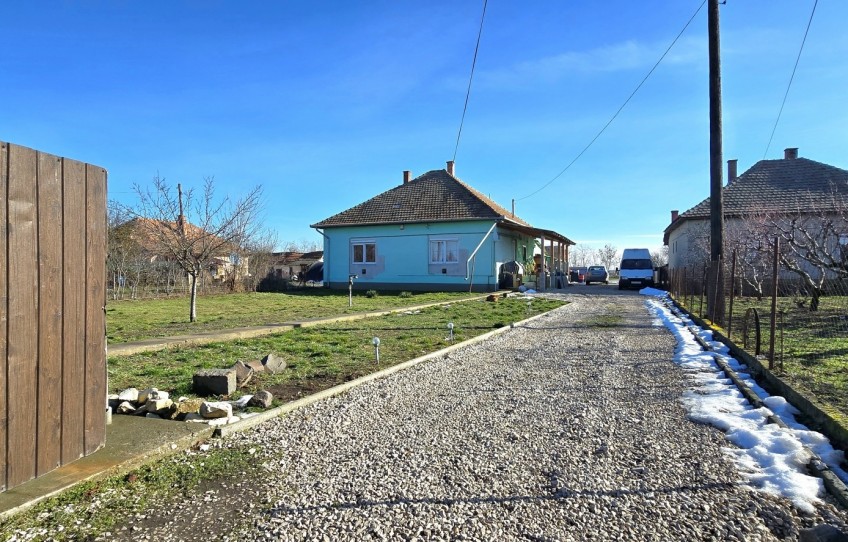 Tiszaföldvár Eladó Ház