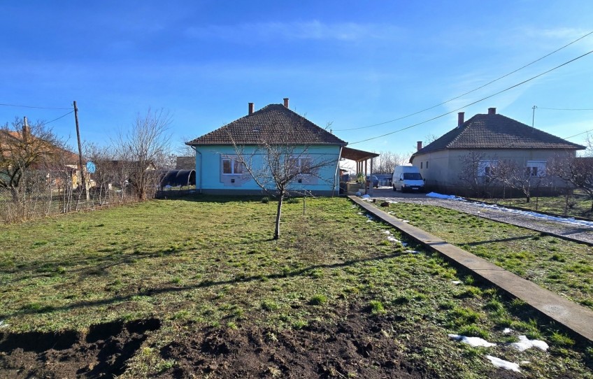 Tiszaföldvár Eladó Ház