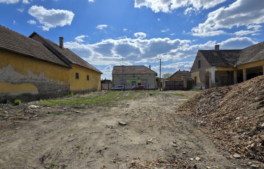 Nagykőrös Eladó Telek