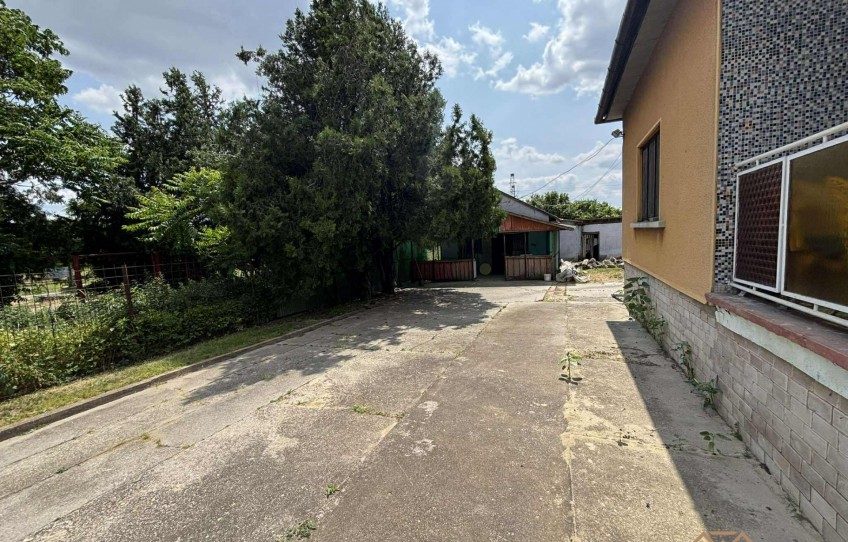 Vecsés Eladó Ház Ady Endre