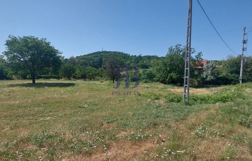 Nadap Eladó Telek Haladás út