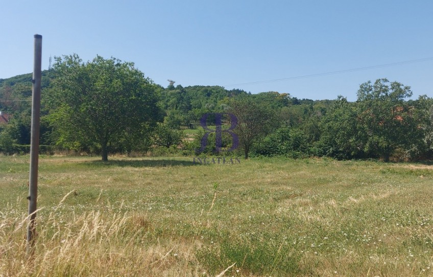 Nadap Eladó Telek Haladás út