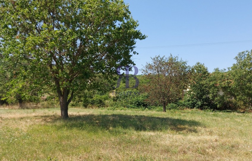 Nadap Eladó Telek Haladás út