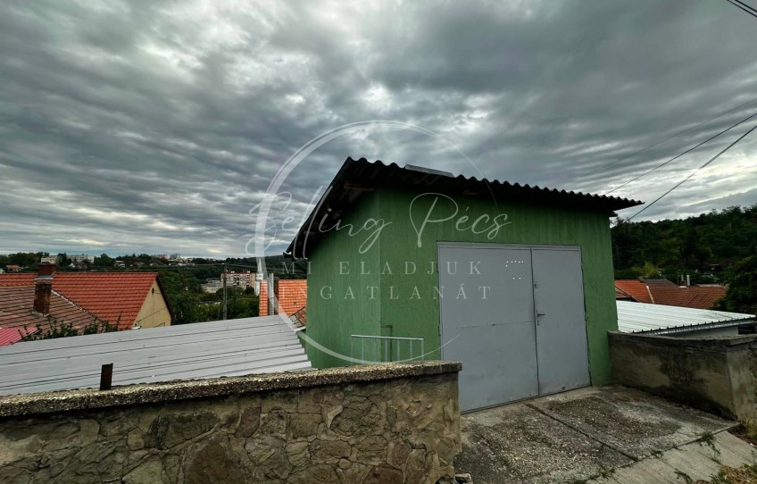 Komló Eladó Ház
