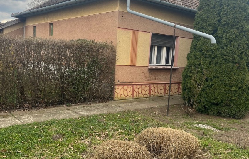 Csanádapáca Eladó Ház