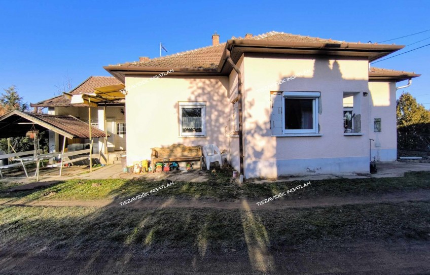 Nagykörű Eladó Ház
