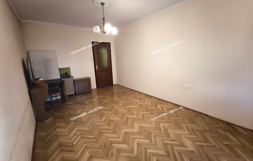 Szolnok Eladó Ház