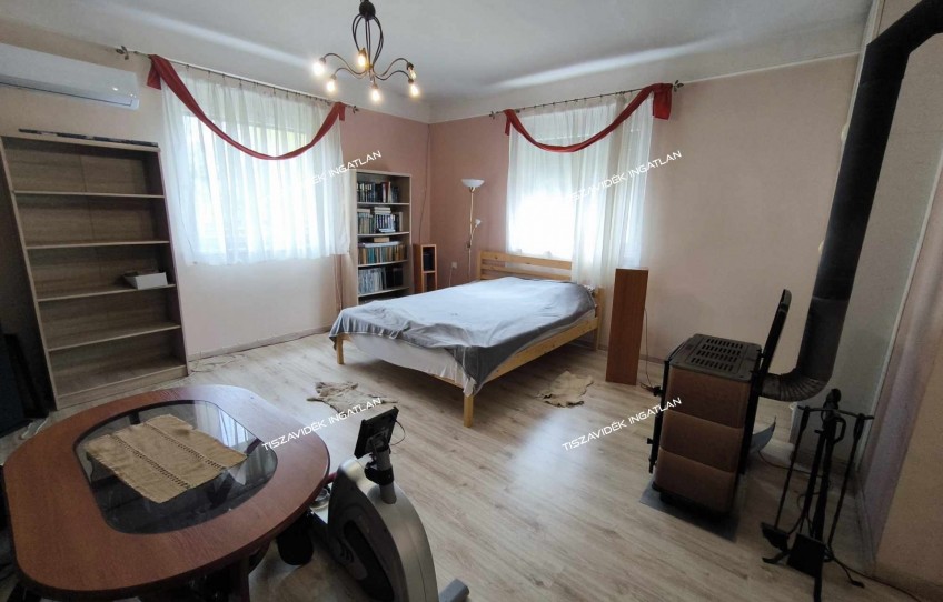Kőtelek Eladó Ház Hargita út