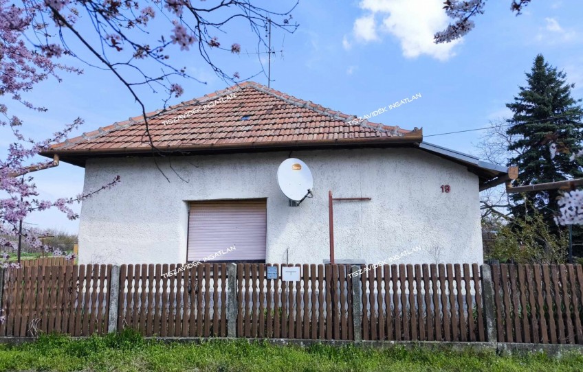 Nagykörű Eladó Ház Deák Ferenc út