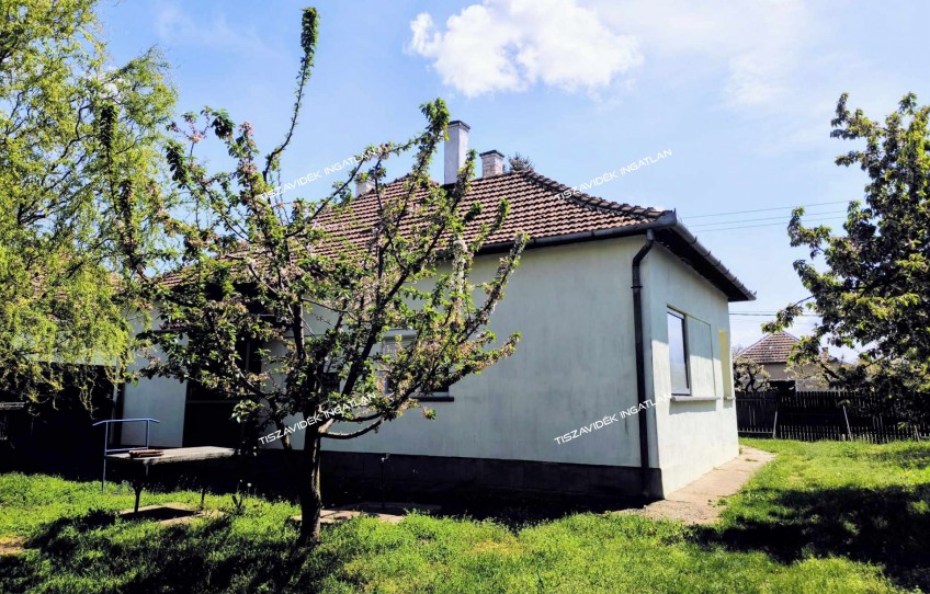 Nagykörű Eladó Ház Táncsics út