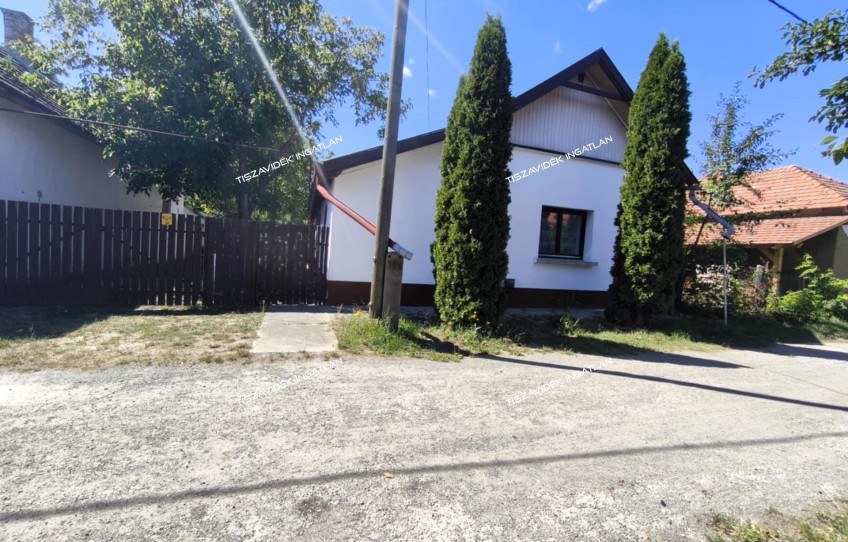 Nagykörű Eladó Ház Tompa M. út