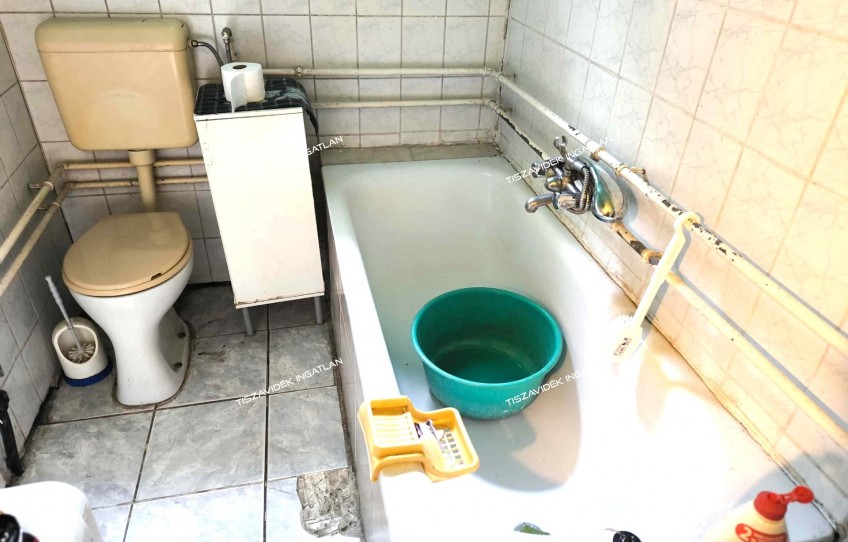Tiszasüly Eladó Ház Mező út