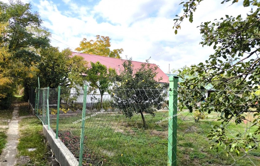 Tiszasüly Eladó Ház Mező út