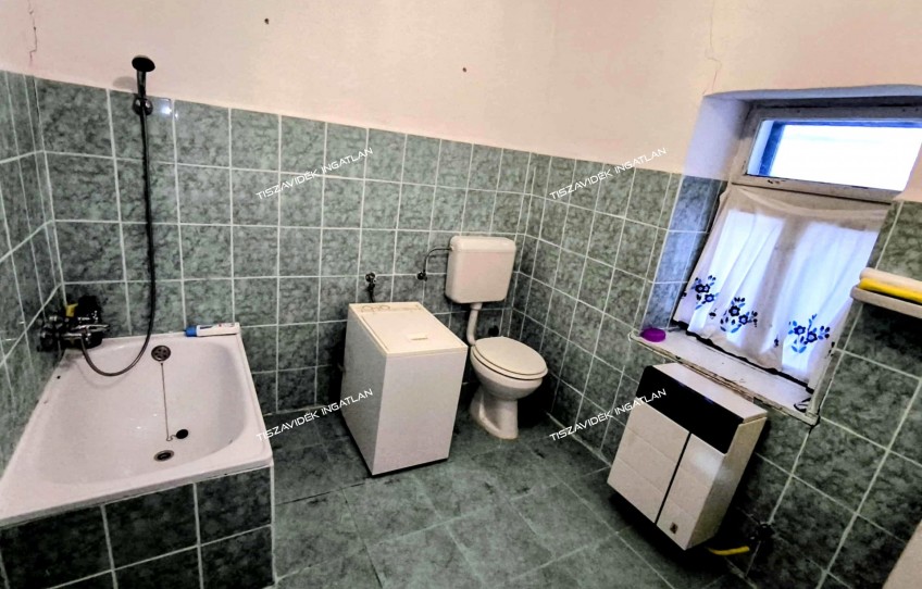 Tiszasüly Eladó Ház Rákóczi út