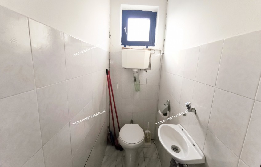 Kőtelek Eladó Ház Kassai út