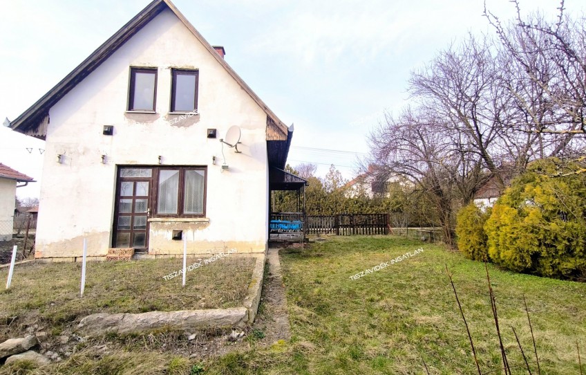 Kőtelek Eladó Ház Kassai út