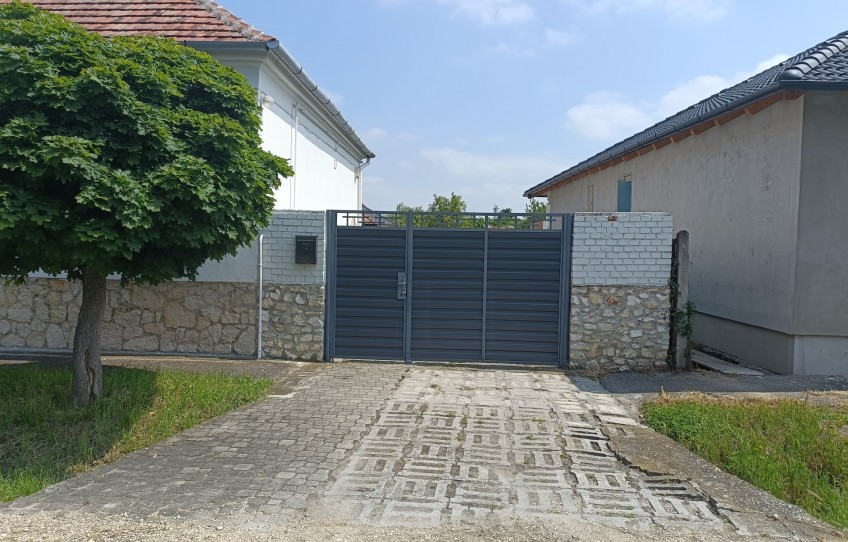 Pápa Eladó Ház