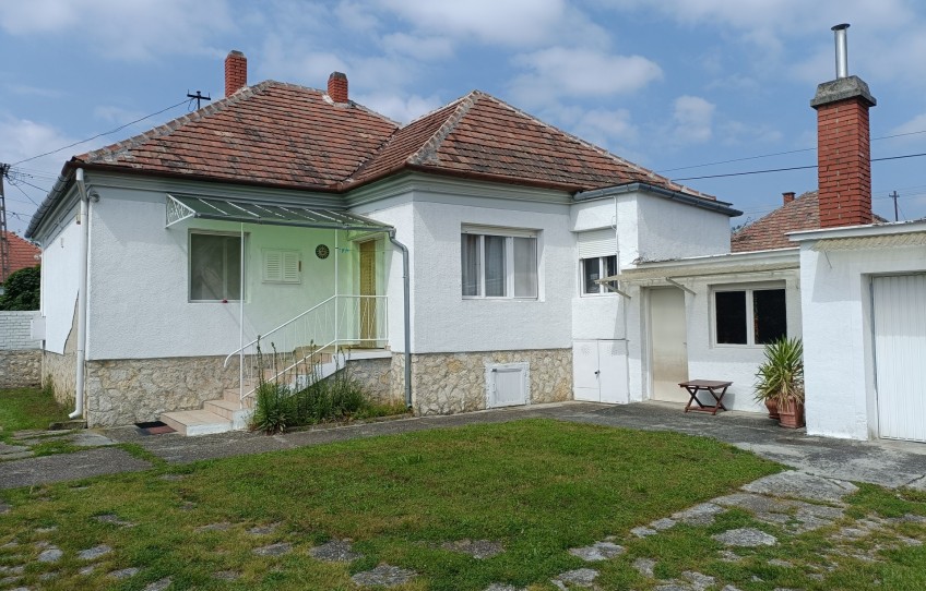 Pápa Eladó Ház