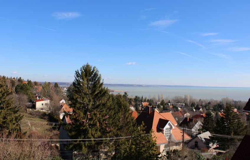 Balatonalmádi Eladó Ház