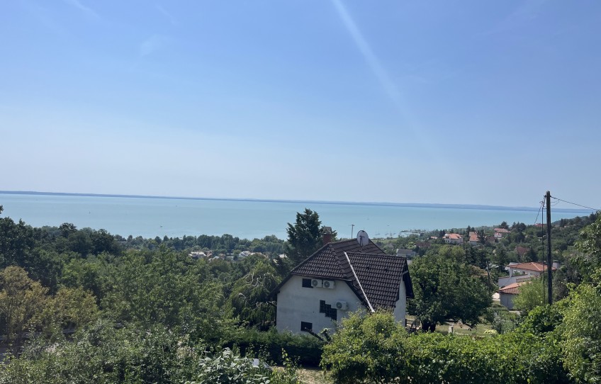 Balatonalmádi Eladó Nyaraló Battyhány  utca