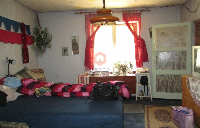 Lothárd Eladó Ház