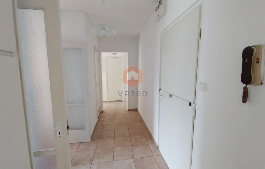 Pécs Eladó Lakás Maléter Pál út