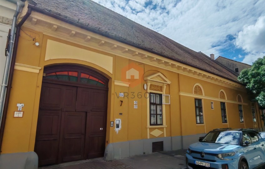Pécs Eladó Lakás