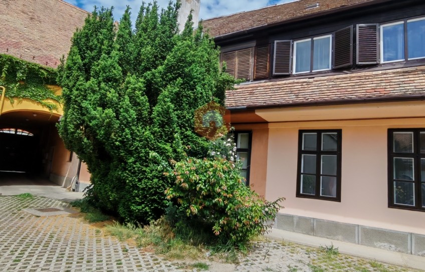 Pécs Eladó Lakás