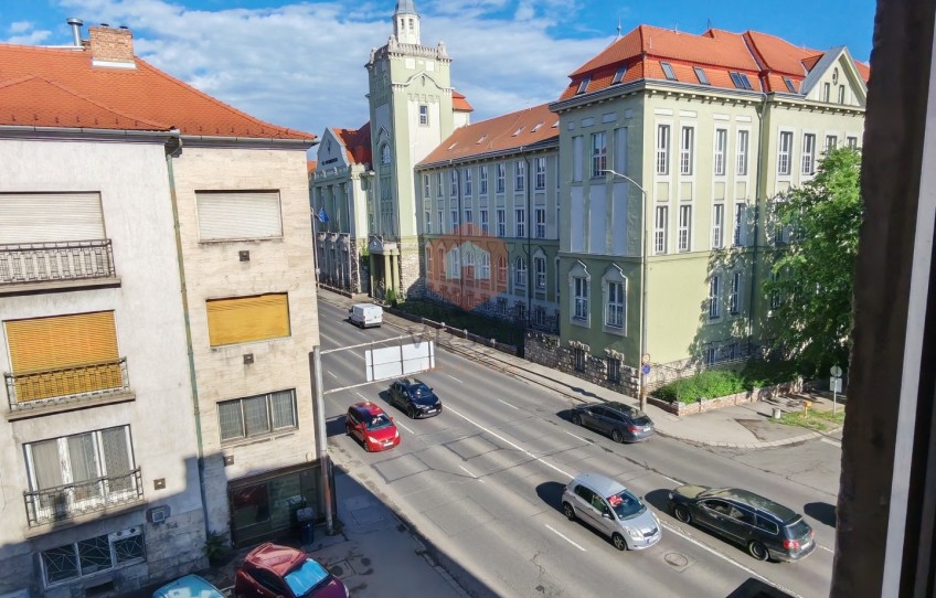 Pécs Eladó Lakás