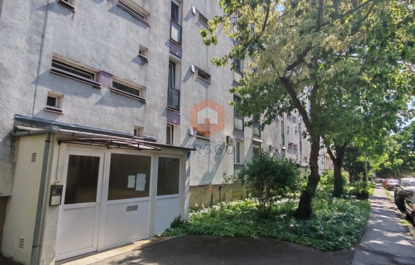 Pécs Eladó Lakás Építők útja