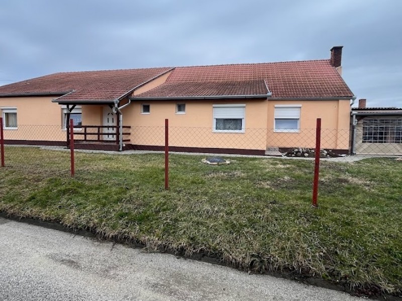 Csikóstőttős Eladó Ház