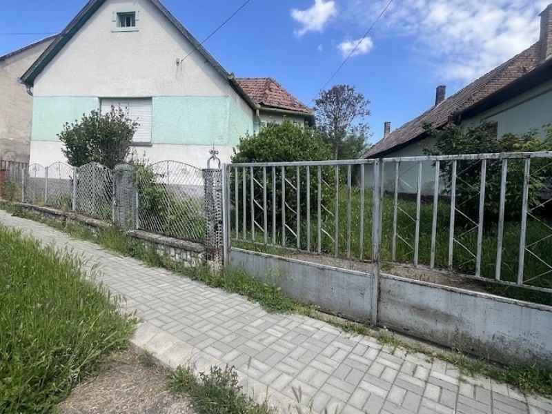 Kocsola Eladó Ház