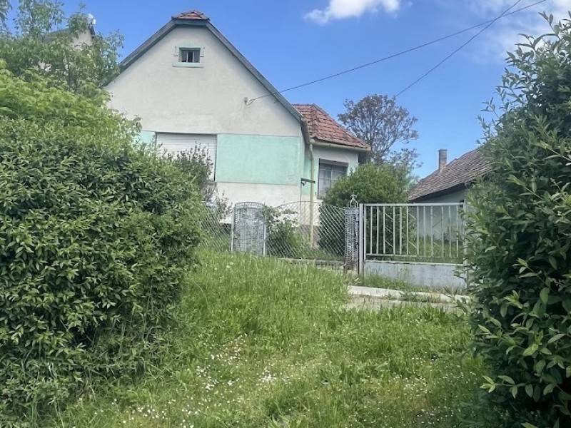 Kocsola Eladó Ház