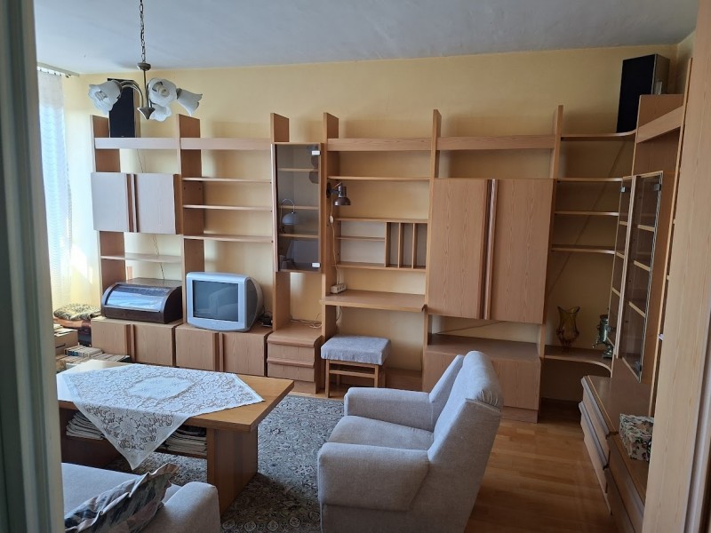 Pécs Eladó Lakás Lahti utca
