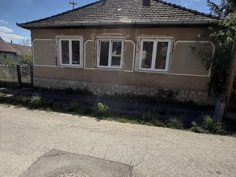 Csikóstőttős Eladó Ház
