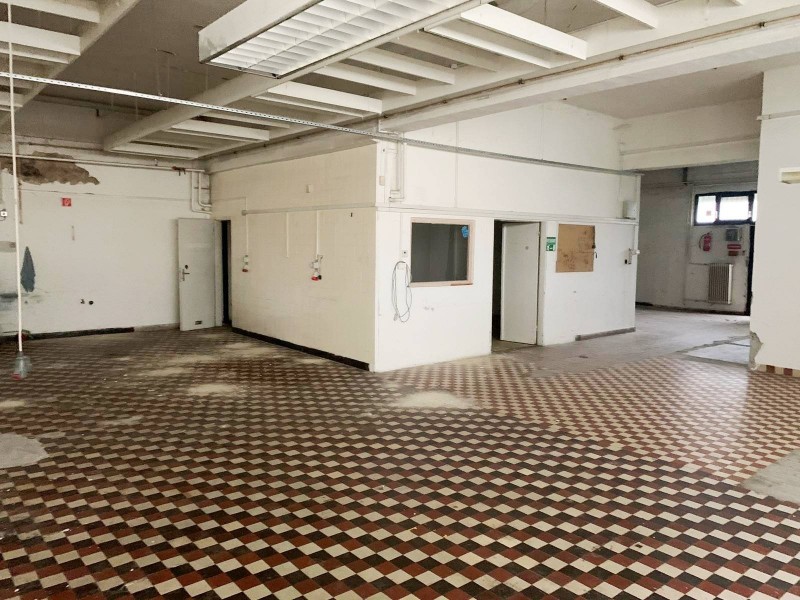 Győr Kiadó Üzlethelyiség