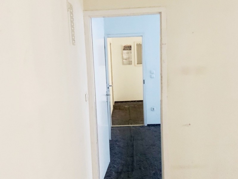 Győr Kiadó Üzlethelyiség