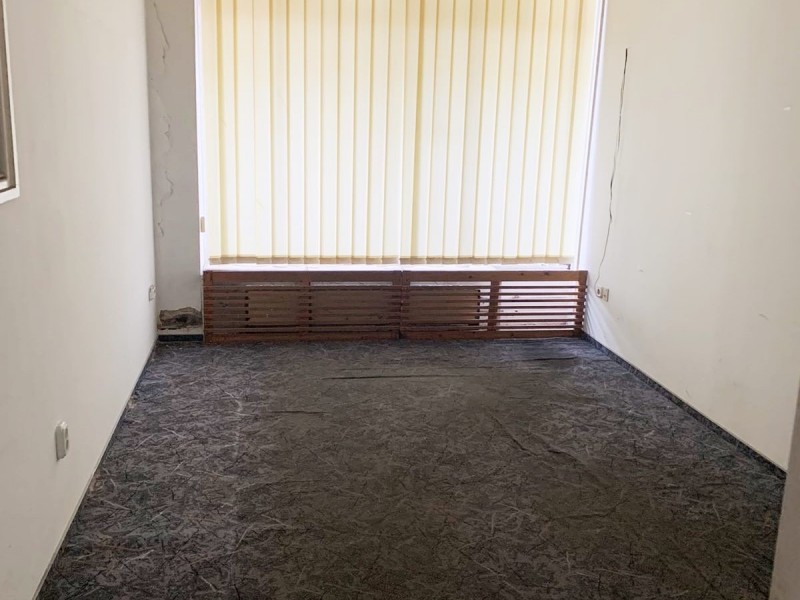 Győr Kiadó Üzlethelyiség